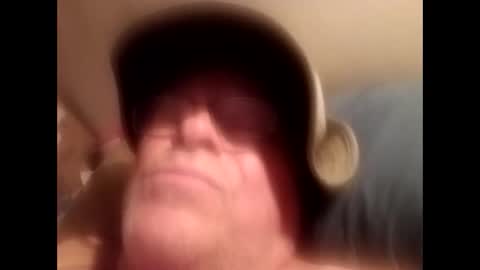 gonadalache online show from 09/29/25, 05:45