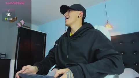 Snapshot of good_sheep chatting on 11/14/25, 03:27 good_sheep online show from 11/14/25, 03:27