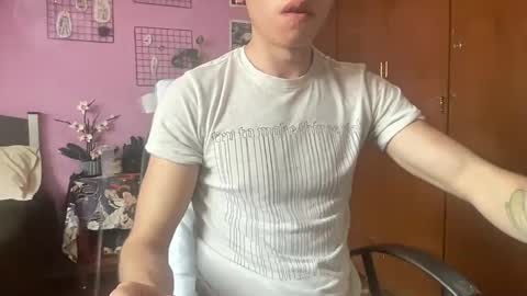 Snapshot of goodbatorboy chatting on 01/01/25, 07:32 goodbatorboy online show from 01/01/25, 07:32