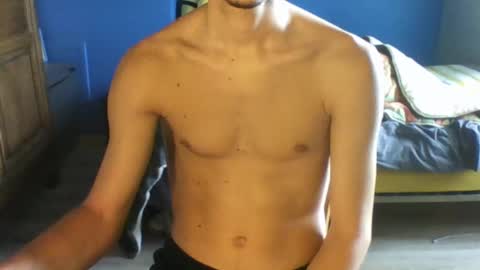 Snapshot of goodboy146 chatting on 10/21/25, 12:17 Goodboy online show from 10/21/25, 12:17