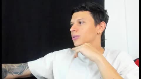 Snapshot of goodboy69i chatting on 02/15/25, 04:45 goodboy69i online show from 02/15/25, 04:45