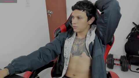 Snapshot of goodboy69i chatting on 10/05/25, 12:42 goodboy69i online show from 10/05/25, 12:42