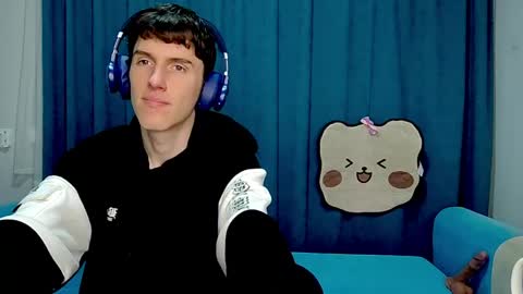 Luca online show from 04/19/26, 02:38