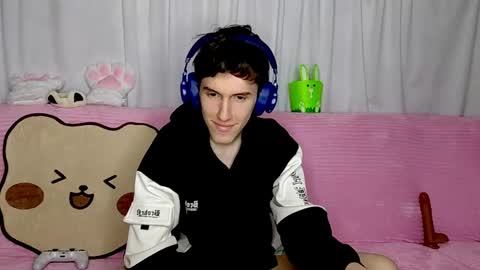 Luca online show from 04/30/26, 02:45