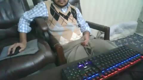 Snapshot of goodfucker3252 chatting on 01/06/25, 09:32 Arab Pronstar online show from 01/06/25, 09:32