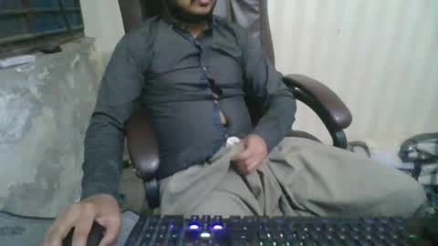 Snapshot of goodfucker3252 chatting on 01/17/25, 10:33 Arab Pronstar online show from 01/17/25, 10:33