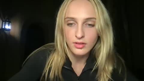 goodgirlliv online show from 09/14/25, 08:46