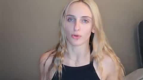 goodgirlliv online show from 11/29/25, 12:46