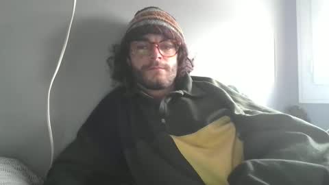 Snapshot of goodleek chatting on 11/23/25, 01:00 gooleek online show from 11/23/25, 01:00