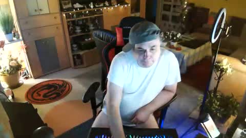 Snapshot of google5001 chatting on 09/14/25, 04:55 google5001 online show from 09/14/25, 04:55