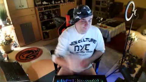 Snapshot of google5001 chatting on 10/03/25, 03:47 google5001 online show from 10/03/25, 03:47