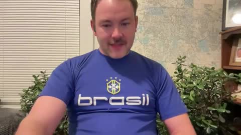 Snapshot of googlyyymooglys chatting on 02/27/26, 11:27 Daddy online show from 02/27/26, 11:27