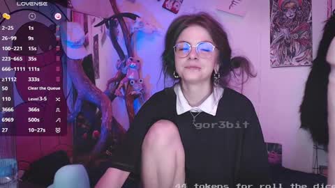 Snapshot of gor3bit chatting on 12/04/24, 02:59 Giggle Monster online show from 12/04/24, 02:59