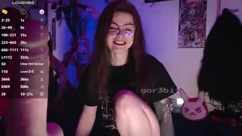 Snapshot of gor3bit chatting on 01/17/25, 07:05 Giggle Monster online show from 01/17/25, 07:05