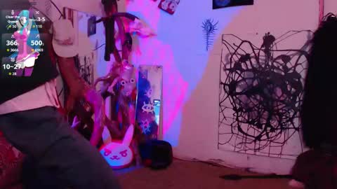 Snapshot of gor3bit chatting on 10/07/25, 11:40 Giggle Monster online show from 10/07/25, 11:40