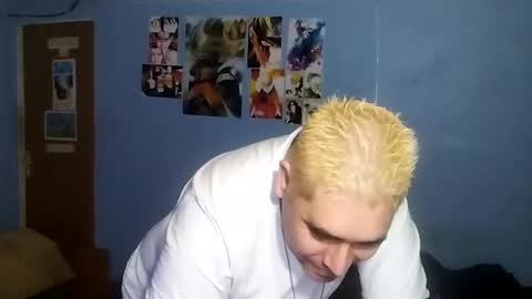 Snapshot of gorak32 chatting on 12/28/24, 07:22 GoraK online show from 12/28/24, 07:22