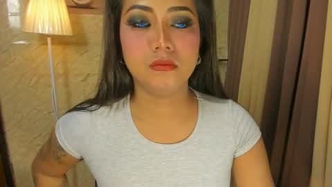 RIANA online show from 07/23/26, 06:50