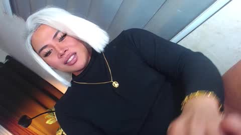 Samantha online show from 02/04/26, 09:53