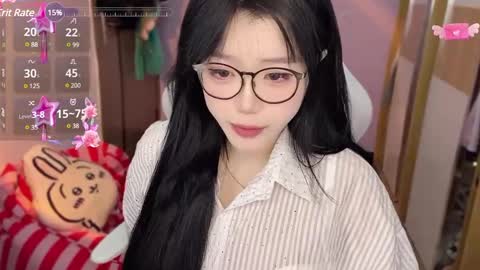 Snapshot of gorgeous_girl33 chatting on 12/11/24, 08:07 gorgeous girl33 online show from 12/11/24, 08:07