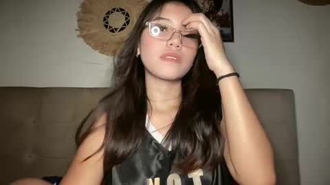 Lyn online show from 03/30/26, 03:51