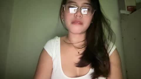 Lyn online show from 04/01/26, 03:09