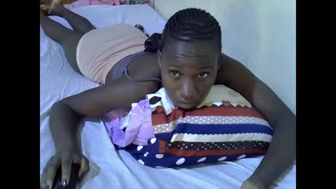 gorgeous_maya1 online show from 12/17/25, 03:34