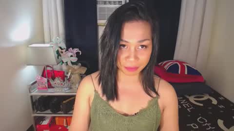 Snapshot of gorgeous_rica chatting on 12/04/24, 09:51 Rica online show from 12/04/24, 09:51