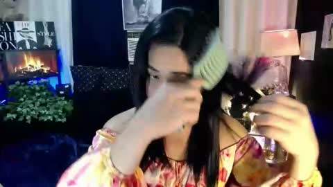 Snapshot of gorgeous_rica chatting on 09/21/25, 02:40 Rica online show from 09/21/25, 02:40
