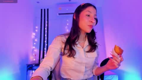 i am Jessi  I love animals and drawing I hope to get along with everyone. XOXO online show from 02/21/26, 08:21