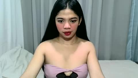 gorgeouspinay_gwen online show from 03/21/26, 12:15