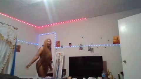 Sue Goddess online show from 10/21/25, 01:06