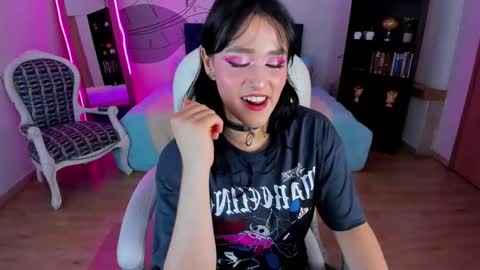 Snapshot of goth_alice chatting on 01/13/26, 07:41 Alice online show from 01/13/26, 07:41