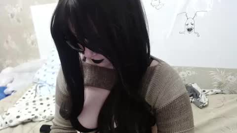 Snapshot of goth_pumpkin chatting on 01/18/25, 10:28 Amy online show from 01/18/25, 10:28