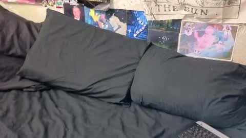 Snapshot of goth_pumpkin chatting on 10/19/25, 07:03 Amy online show from 10/19/25, 07:03