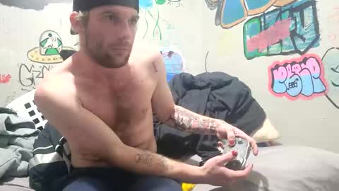 Snapshot of gothboityplz chatting on 11/10/25, 09:19 gothboityplz online show from 11/10/25, 09:19