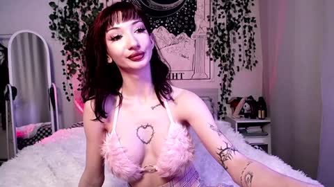 Snapshot of gothdesss chatting on 01/05/25, 06:56    online show from 01/05/25, 06:56