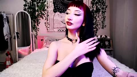 Snapshot of gothdesss chatting on 01/31/25, 12:28    online show from 01/31/25, 12:28