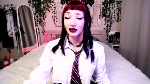 Snapshot of gothdesss chatting on 02/05/25, 03:02    online show from 02/05/25, 03:02