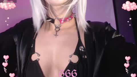        online show from 04/23/26, 03:41