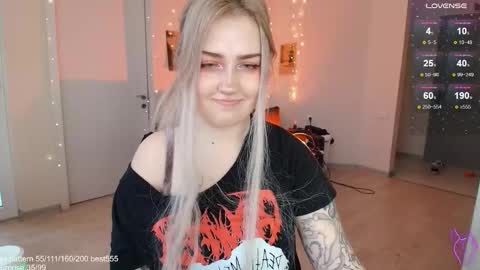 traumfrau Kira angel face devil eyes I SELL A LOT VIDEO IN GALLERY online show from 01/19/26, 12:09