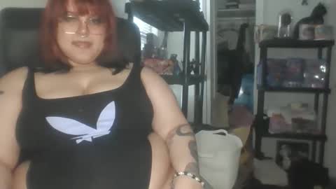 Snapshot of gothshawty101 chatting on 05/25/26, 05:41 Lady Venus online show from 05/25/26, 05:41