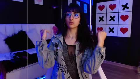 Snapshot of gotthic_met chatting on 03/04/25, 04:38 Meredith Alessandra online show from 03/04/25, 04:38