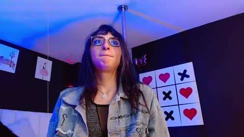 Snapshot of gotthic_met chatting on 03/04/25, 10:46 Meredith Alessandra online show from 03/04/25, 10:46