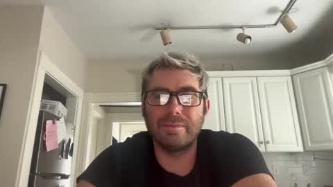 Snapshot of gr33nvap chatting on 02/14/26, 08:38 Cuddleguy online show from 02/14/26, 08:38