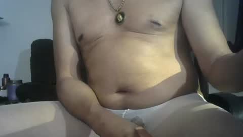 gr8peephole online show from 12/19/25, 11:01