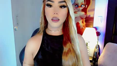 Snapshot of grace24hot chatting on 02/15/26, 11:01 Grace online show from 02/15/26, 11:01