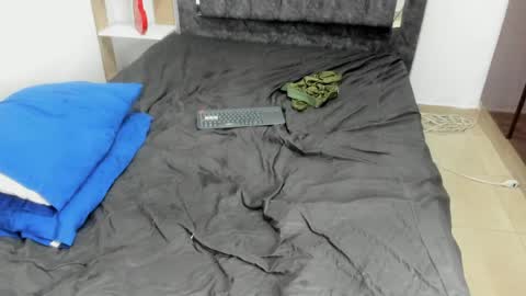 Grace and Milo online show from 04/21/26, 02:51