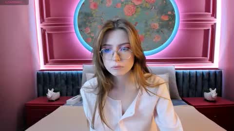 Snapshot of grace_blush chatting on 10/15/25, 07:08 Grace online show from 10/15/25, 07:08