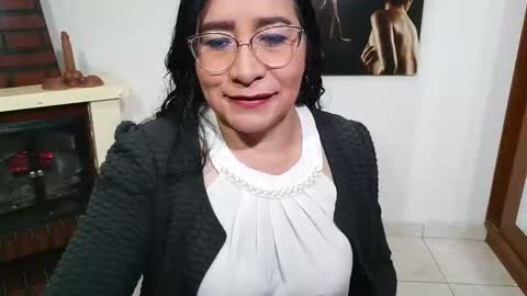 grace_mature_milf online show from 12/18/25, 10:43