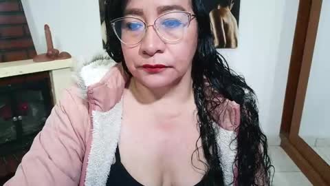 grace_mature_milf online show from 04/24/26, 11:45